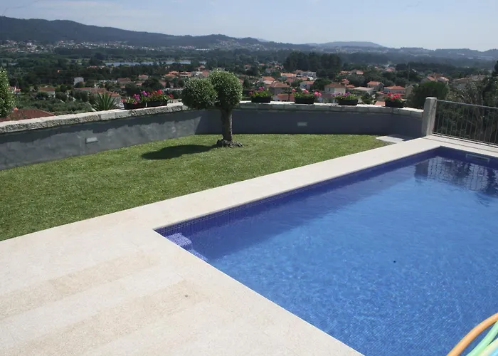 Calcada Velha בית נופש ויאנה דו קסטלו